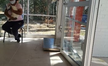 Clínica veterinaria Casa Popular